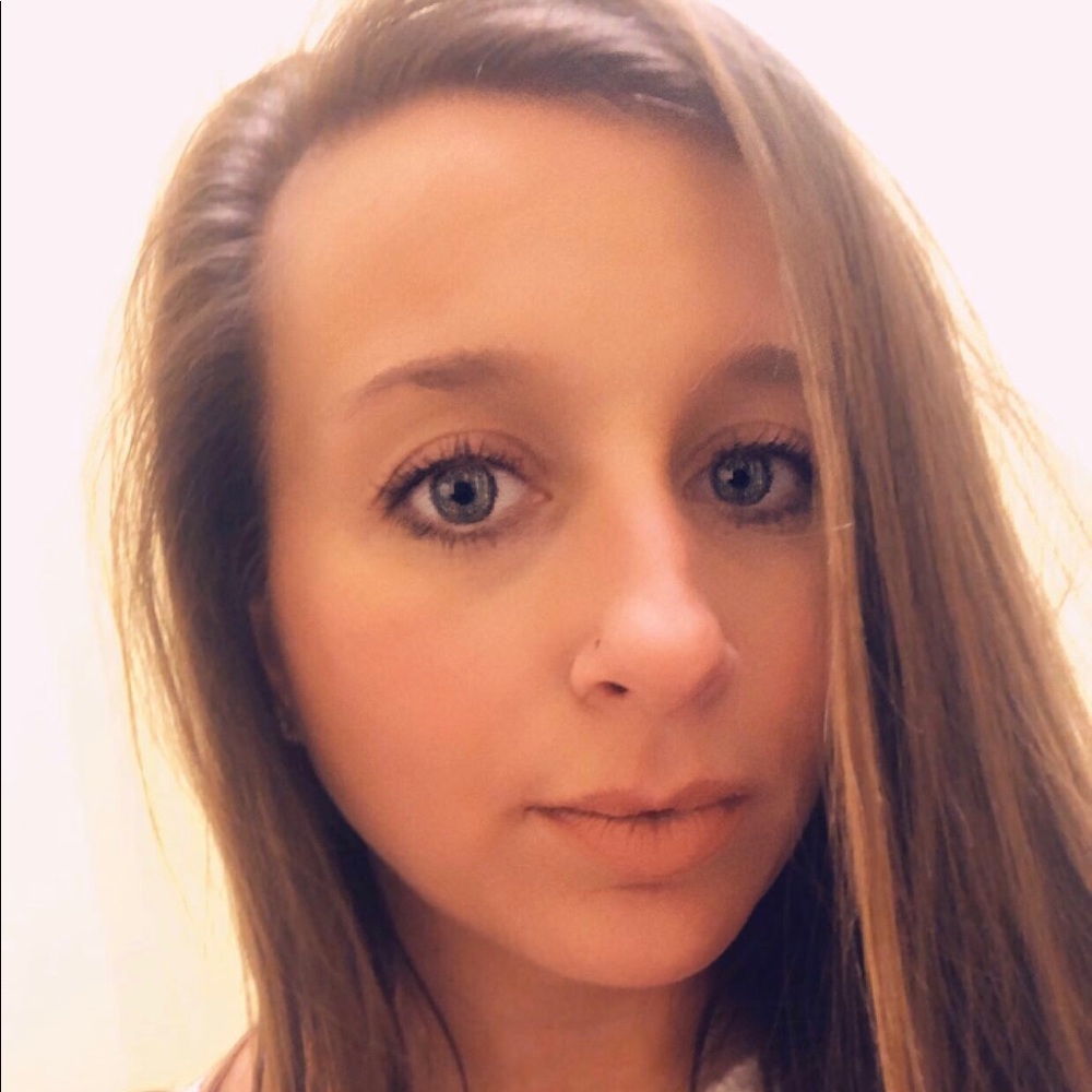 Meet your Posher, Tonia